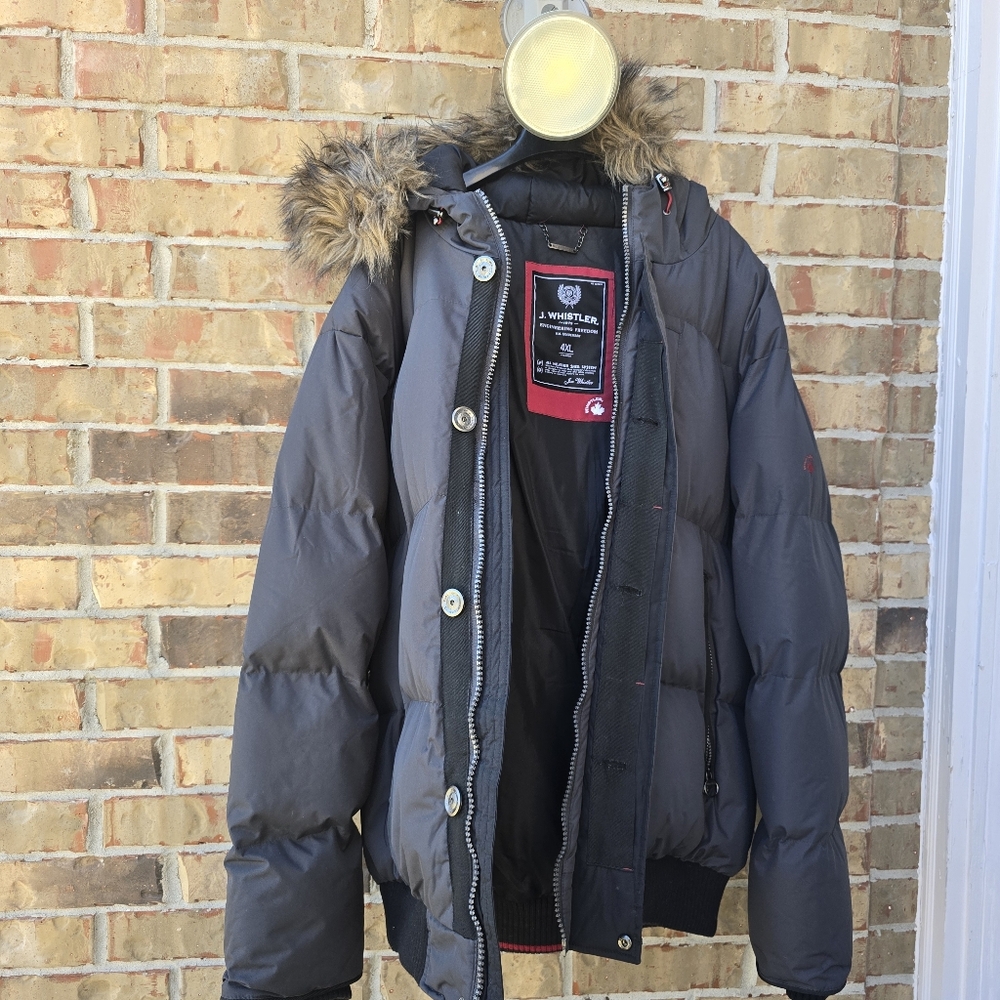 Stylish Black Puffer Jacket with Hood